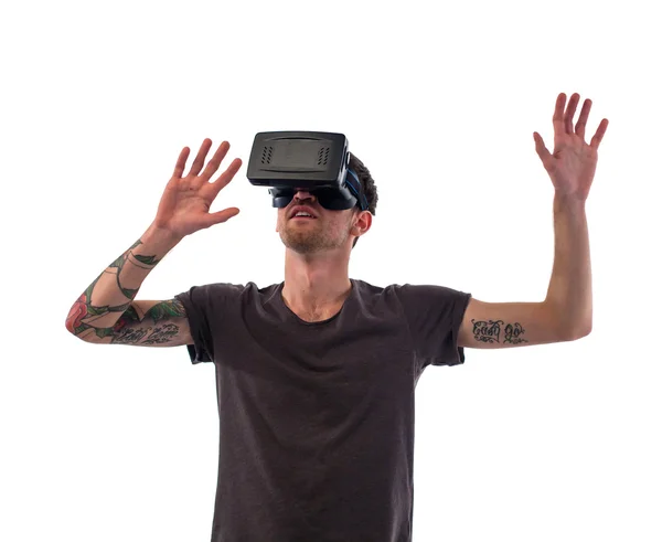 Hombre con gafas de realidad virtual —  Fotos de Stock