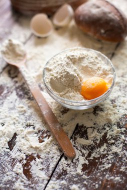 Kase un yumurta ve ekmek