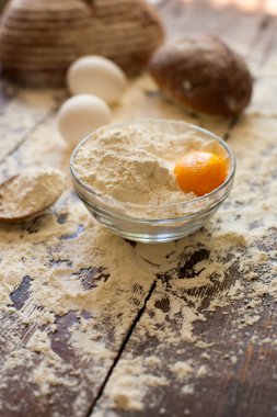 Kase yumurta ve ekmek unu