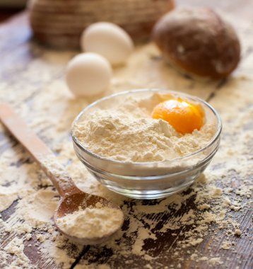 Kase yumurta ve ekmek unu