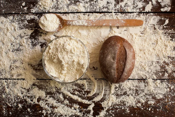 Masada ekmek ve un var.