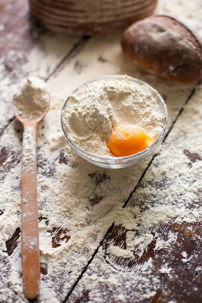 Kase un yumurta ve ekmek