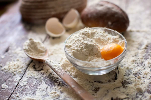 Kase un yumurta ve ekmek