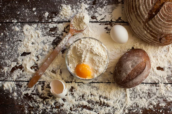 Kase yumurta ve ekmek unu