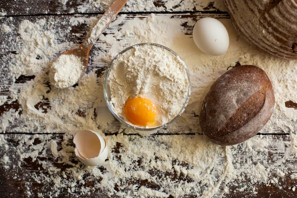 Kase yumurta ve ekmek unu