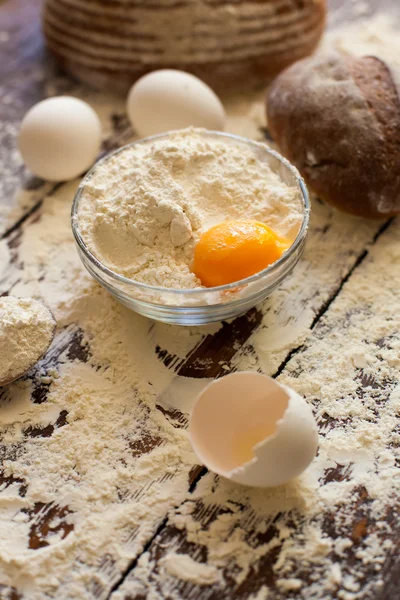 Kase yumurta ve ekmek unu