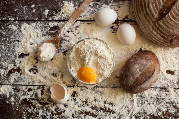 Kase yumurta ve ekmek unu