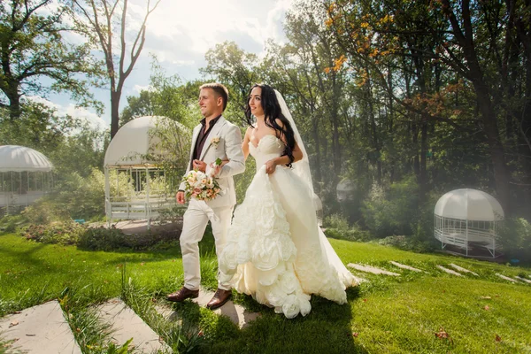 Casamento casal de noivo e noiva — Fotografia de Stock