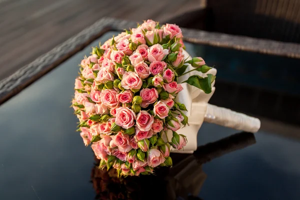 Bouquet da sposa da rose — Foto Stock