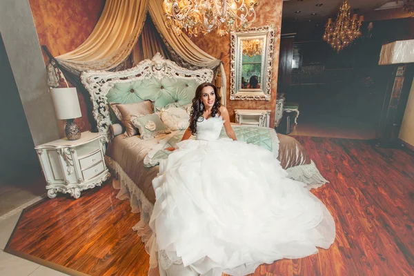 ウェディング ドレスの美人花嫁 — ストック写真