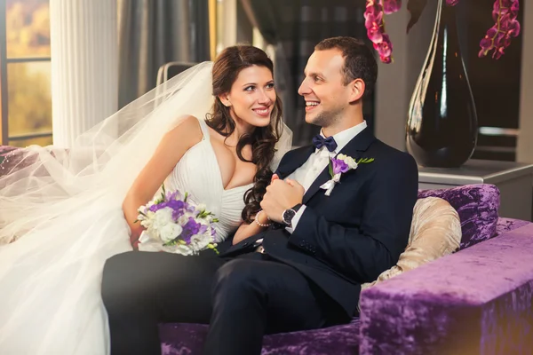 Happy bride and groom at wedding in the room — Stock Photo, Image