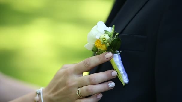 Bride and groom's flower — Stock Video