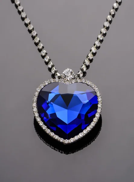 Okyanusun yüreği. Safir