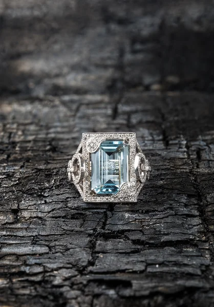 Anello topazio blu — Foto Stock