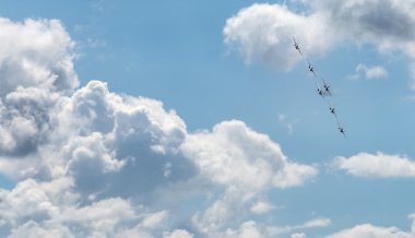 Savaştan uçaklarla uçma