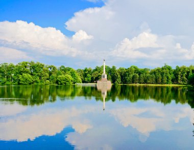 Tsarskoye Selo (Puşkin) Chesme sütun. Catherine Park. St. Petersburg. Rusya