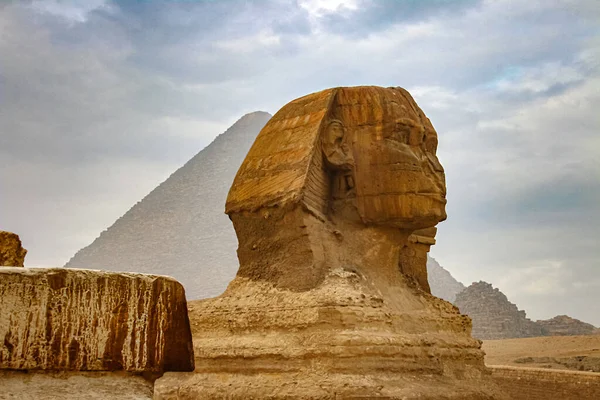 Antike Sphinx Und Pyramiden Symbol Ägyptens — Stockfoto