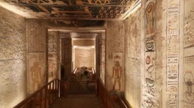 KV9, Kings Valley No. 9, Memnon 'un mezarı, 20. hanedanlıktan firavunların mezarı Ramses V ve Ramses VI..