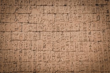 Mısır Karnak Tapınağı kalıntıları, Luxor 'daki en büyük açık hava müzesi..