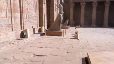 Edfu, Mısır 'daki Horus antik tapınağının kalıntıları.