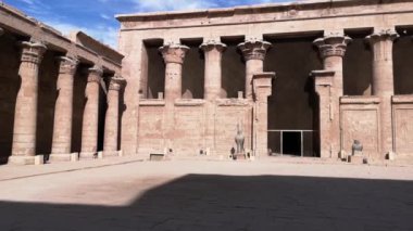 Edfu, Mısır 'daki Horus antik tapınağının kalıntıları.