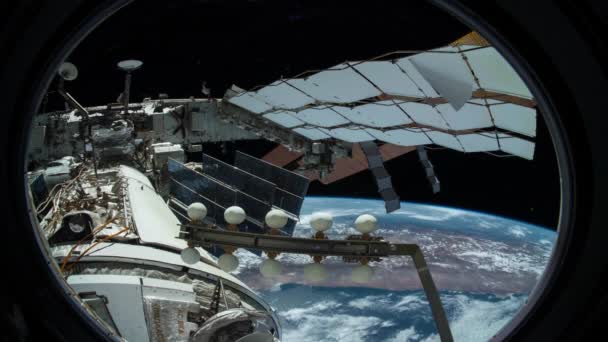 Vol Dessus Surface Terre Fait Partir Une Station Spatiale Rendu — Video