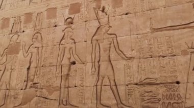 Edfu, Mısır 'daki Horus antik tapınağının kalıntıları.