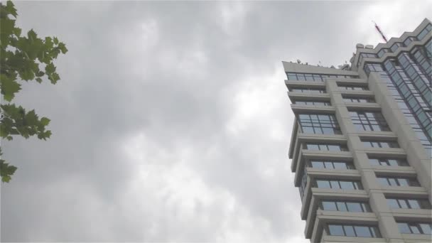 Hochhaus — Stockvideo