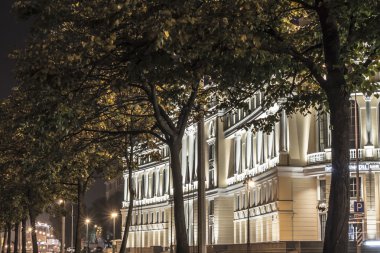 St. Petersburg şehir merkezinde tarihi bina