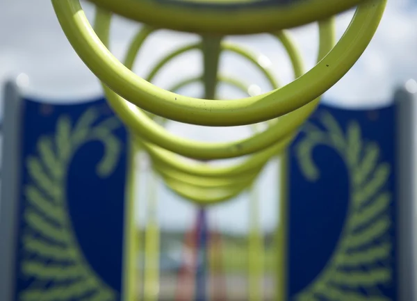 Bahçesi sarı halkalar