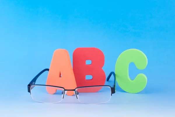 ABC ve gözlük