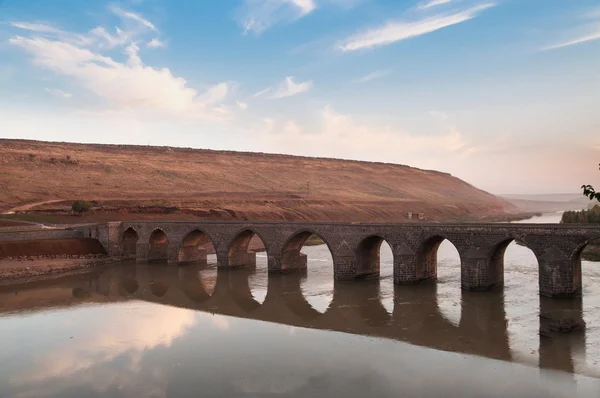 Dicle bridge — Stock Photo, Image