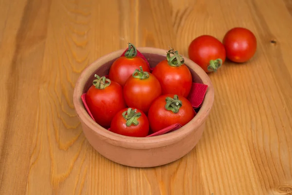 Cherry tomatoes — Stock Photo, Image