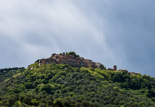 Hill top village — Stock Photo, Image