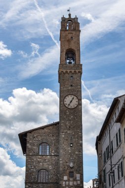 Antik Bina ve Kulesi