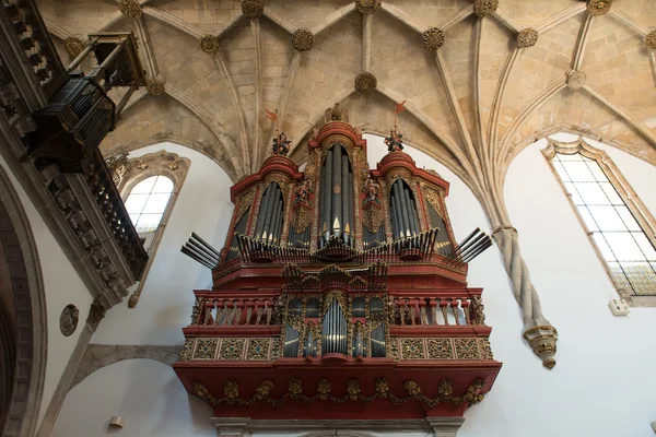 Baroque organ in the Mosteiro de Cruz — Stock Photo, Image