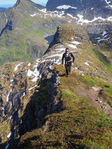 Senderismo en Lofoten Noruega — Foto de Stock