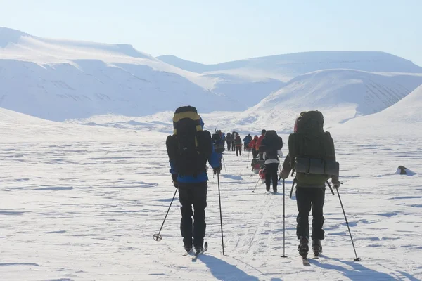 Skiing expedition Svalbard, Norway — Stock Photo, Image