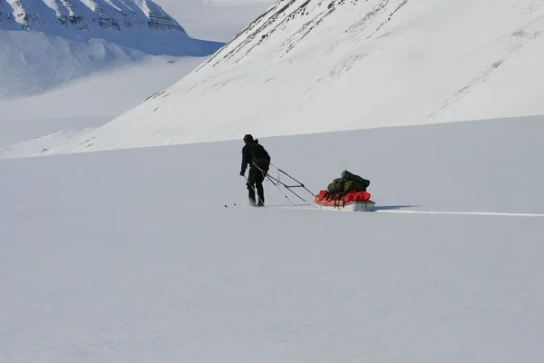 Expedición de esquí Svalbard, Noruega — Foto de Stock