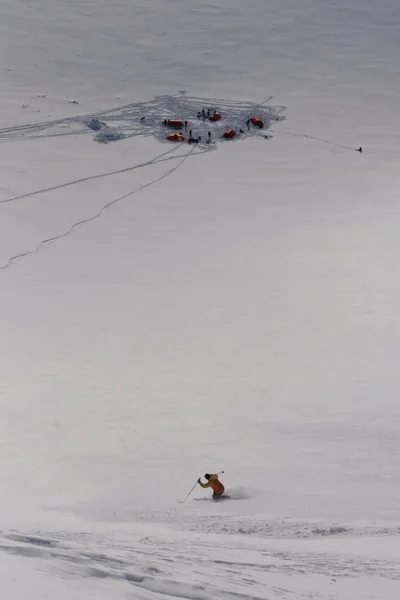 Σκι εκστρατεία Svalbard, Νορβηγία — Φωτογραφία Αρχείου