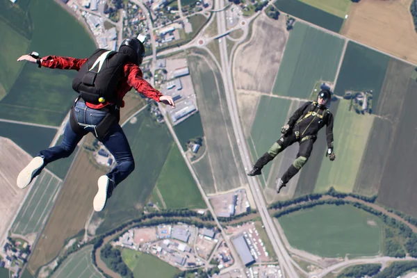 Parachutespringen in Noorwegen — Stockfoto