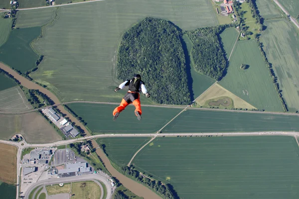 Parachutespringen in Noorwegen — Stockfoto