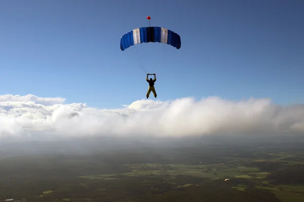 Fallschirmspringen in Norwegen — Stockfoto