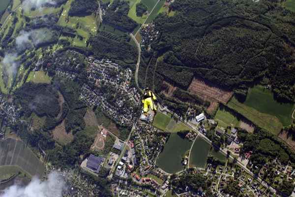 Parachutespringen in Noorwegen — Stockfoto