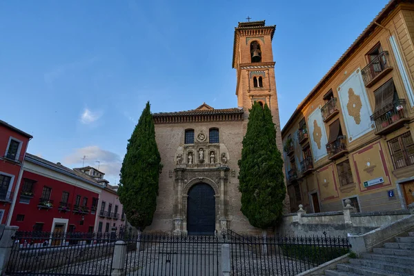 Igreja de Santa Ana em Granada, Espanha — Fotografia de Stock