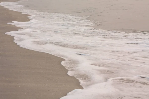 Bubbels Gouden Strand Met Oceaanwater Ochtend Thailand Stranden — Stockfoto