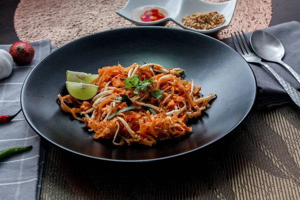 Thailändsk Mat Pad Thai Thai National Dish Pad Thai Svart — Stockfoto