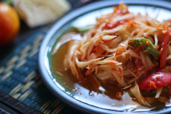 Spicy Papaya Salad Served Blue Dish Sticky Rice Bucket Long — Stock Photo, Image