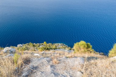 Argolis kıyıları (Mora) Avrupa, Yunanistan, Mora, Argolis, yaz aylarında, güneşli bir günde.