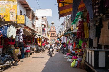 Fatehpur Sikri, Inde - 03 12 2024: Fatehpur Sikri, Asya, Hindistan, Uttar Pradesh, Fatehpur Sikri 'deki Saat Kulesi. .